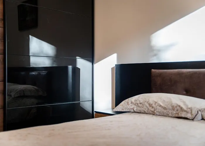 Santos Hills 아파트